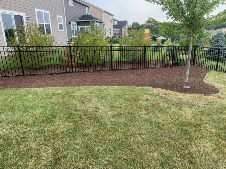 Completed-Woodridge-Planting-And-Mulch-3